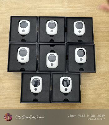 Battery Powered Nuclear Radiation Detector Energy Range 30kev to 1.5MeV ±30 Percent for 137Cs Temperature Range 10 to 45 Celsius