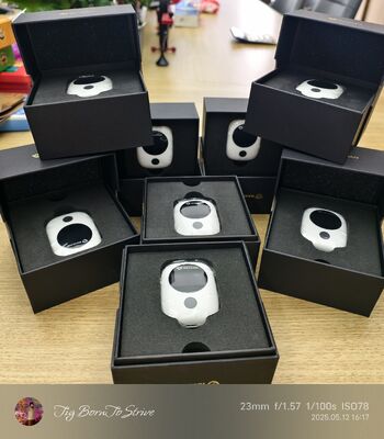 Compact Personal Radiation Dosimeter with Bluetooth Nuclear Medicine Detector 