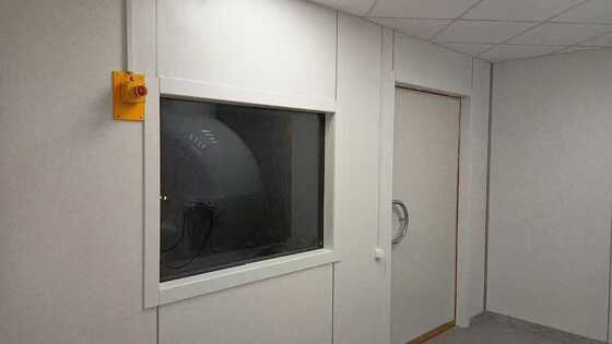 RF-abgeschirmtes Doppelglas-MRT-Fenster mit 8 mm dickem, gehärtetem 5 mm dickem Hohlglas für -40 °C bis +85 °C